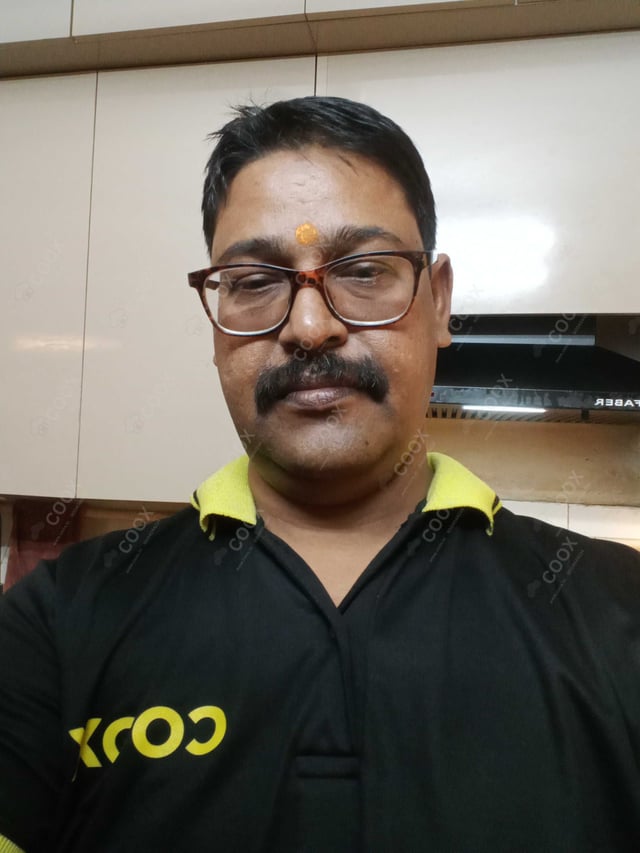 Chef from COOX at bookings. Professional cooks chefs at home