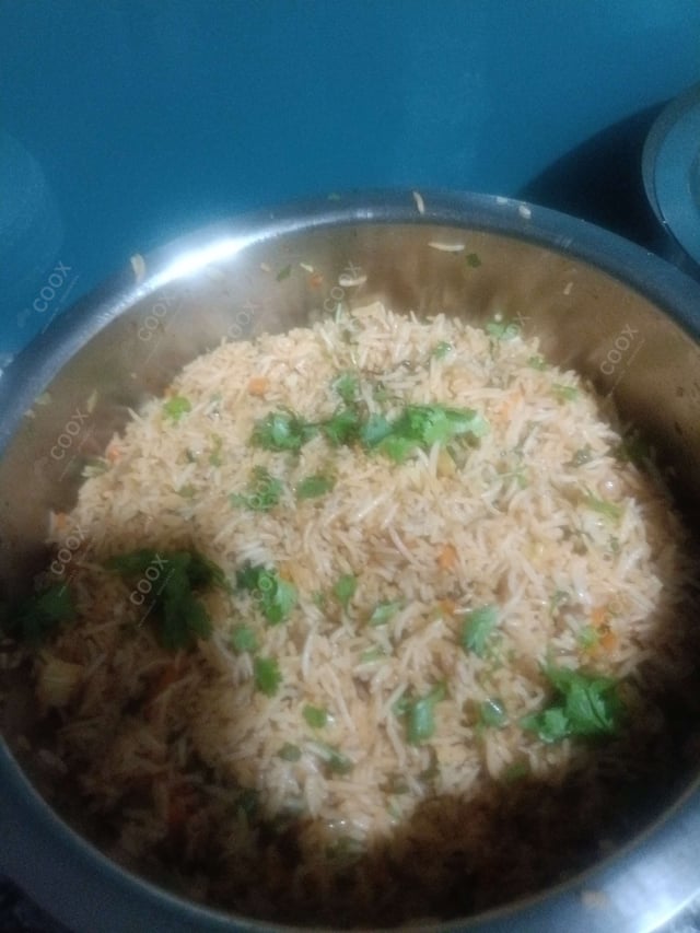 Delicious Veg Fried Rice prepared by COOX