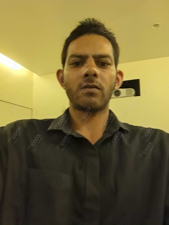 Chef from COOX at bookings. Professional cooks chefs at home