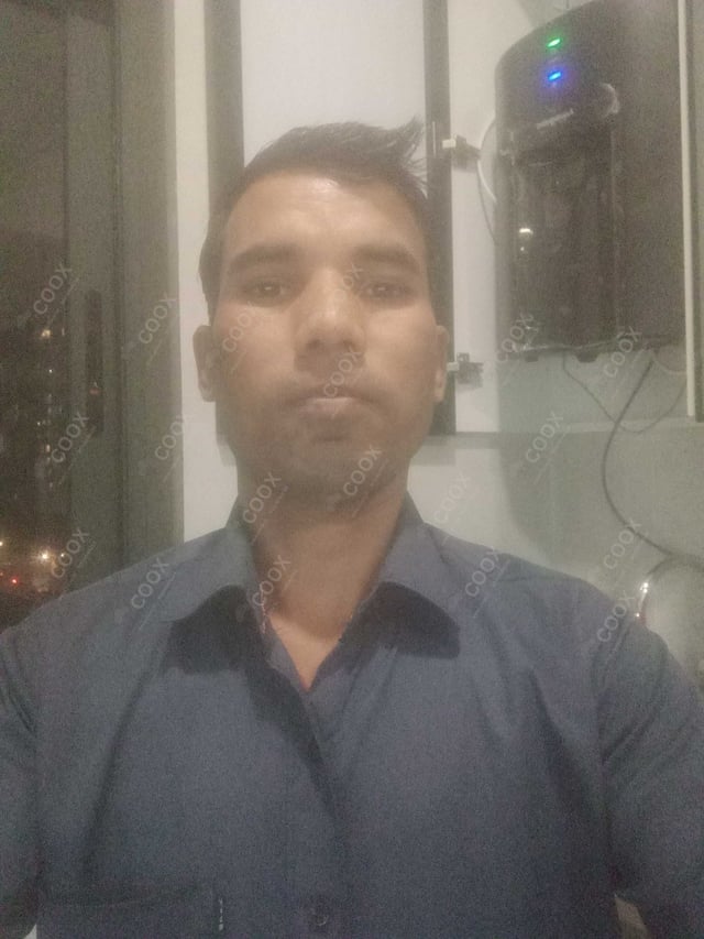 Chef from COOX at bookings. Professional cooks chefs at home