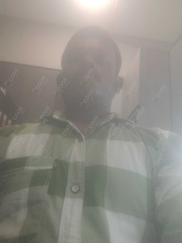 Chef from COOX at bookings. Professional cooks chefs at home