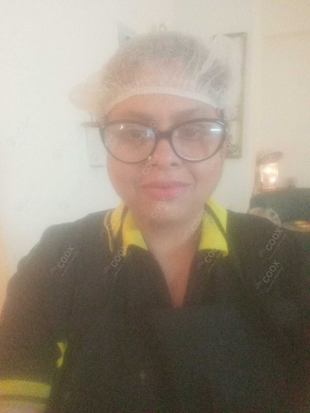 Chef from COOX at bookings. Professional cooks chefs at home