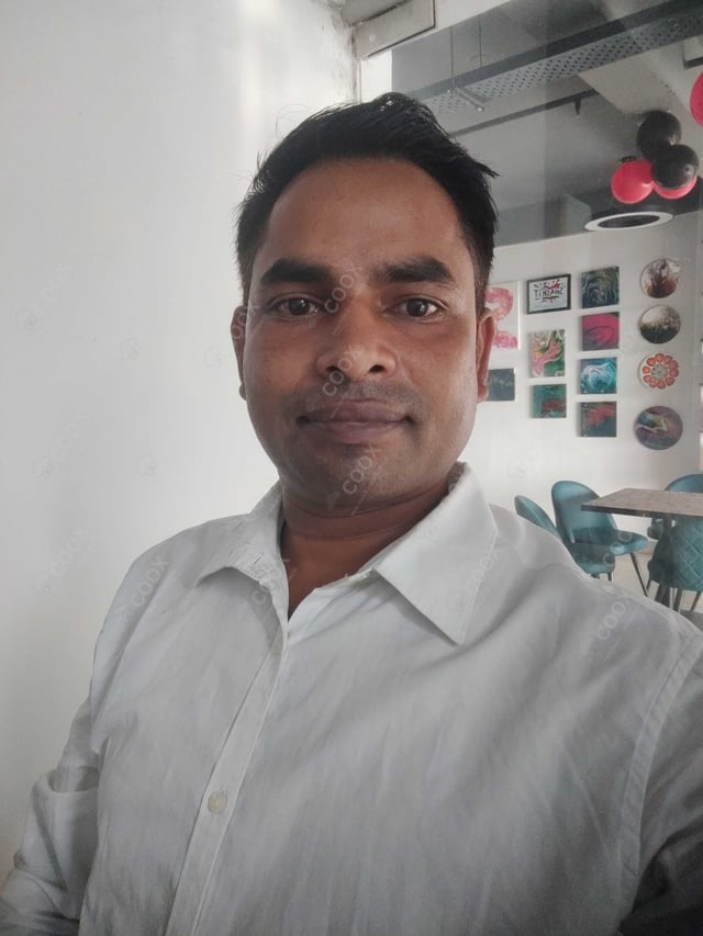 Chef from COOX at bookings. Professional cooks chefs at home