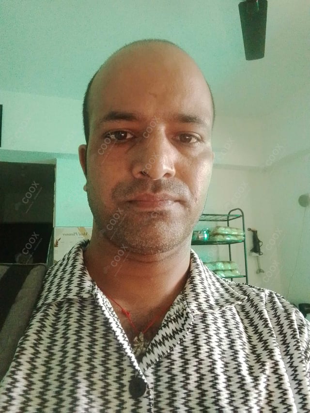 Chef from COOX at bookings. Professional cooks chefs at home