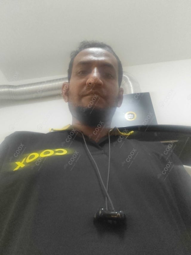 Chef from COOX at bookings. Professional cooks chefs at home