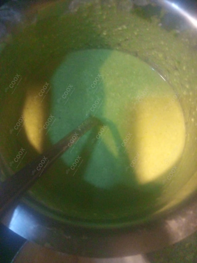 Delicious Yogurt Parsley Dip prepared by COOX