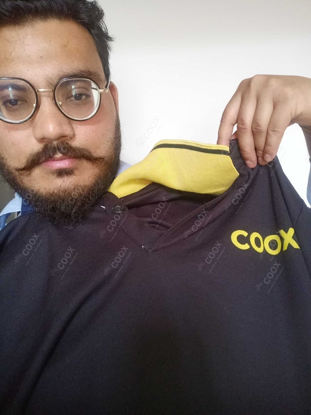 Chef from COOX at bookings. Professional cooks chefs at home