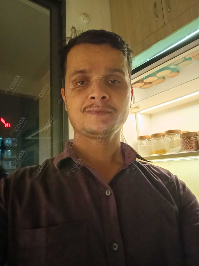 Chef from COOX at bookings. Professional cooks chefs at home