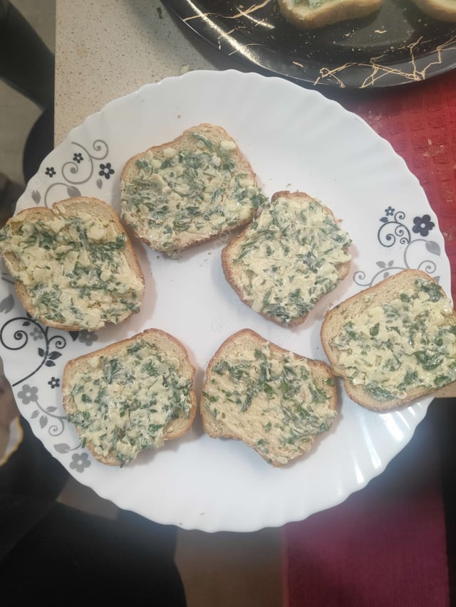 Delicious Garlic Bread with Cheese prepared by COOX