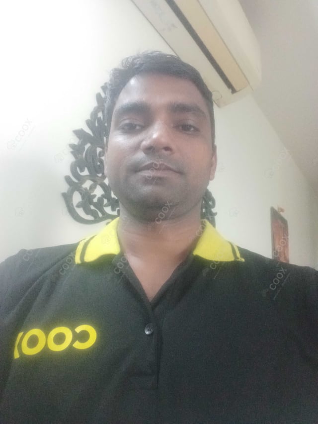 Chef from COOX at bookings. Professional cooks chefs at home