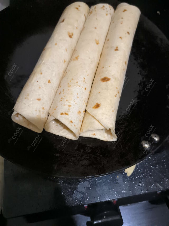 Delicious Chicken Shawarma prepared by COOX