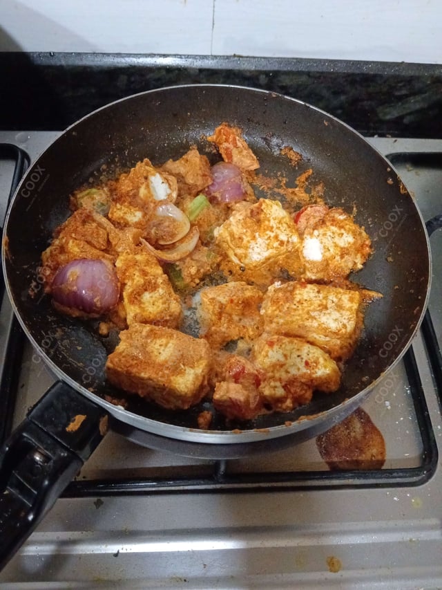 Delicious Paneer Tikka prepared by COOX