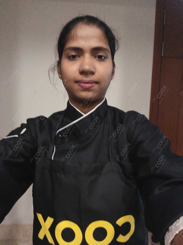 Chef from COOX at bookings. Professional cooks chefs at home
