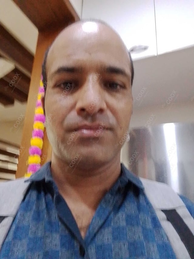 Chef from COOX at bookings. Professional cooks chefs at home