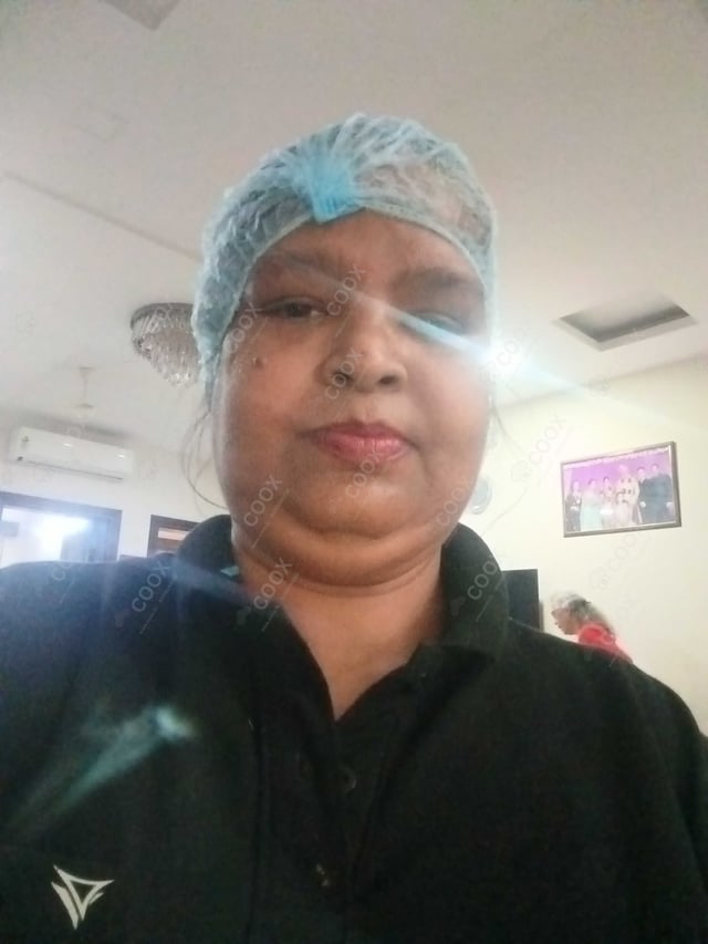 Chef from COOX at bookings. Professional cooks chefs at home