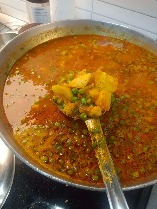 Delicious Aloo Gravy prepared by COOX