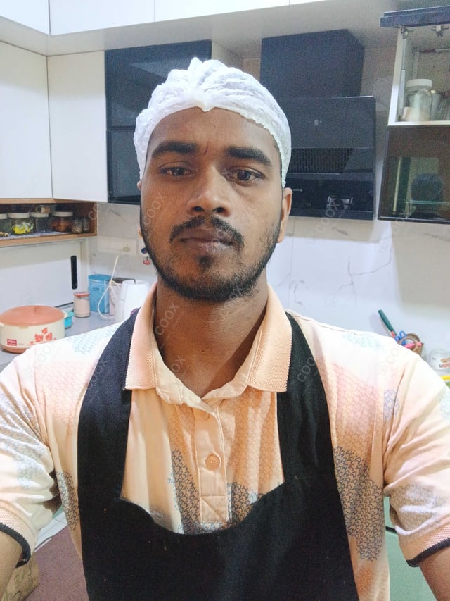 Chef from COOX at bookings. Professional cooks chefs at home