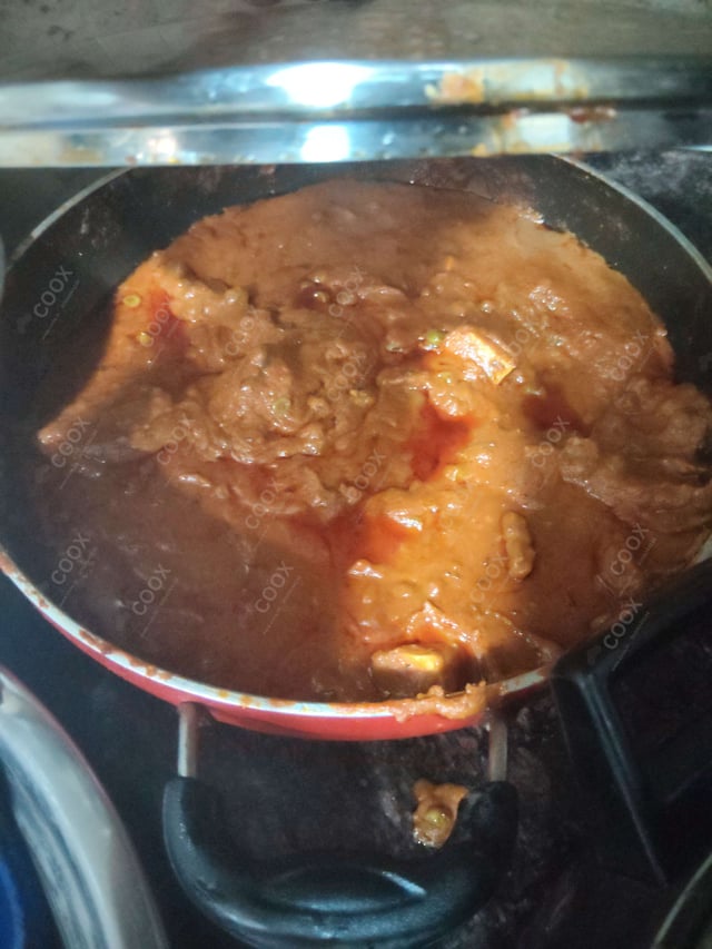 Delicious Matar Paneer prepared by COOX