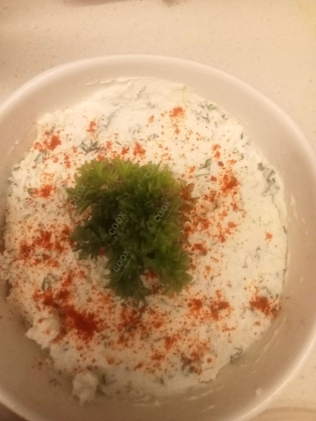 Delicious Yogurt Parsley Dip prepared by COOX
