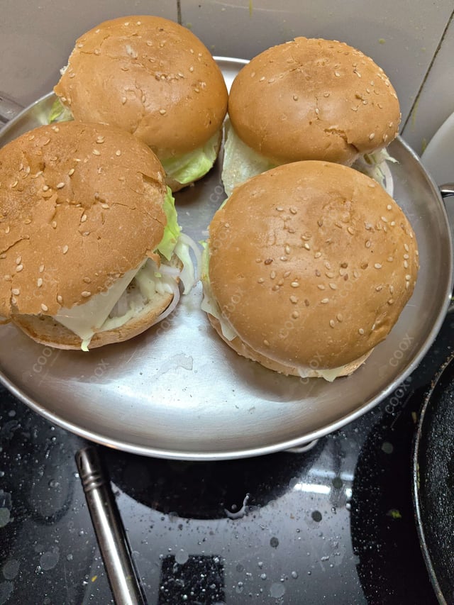 Delicious Mini Veg Burgers prepared by COOX