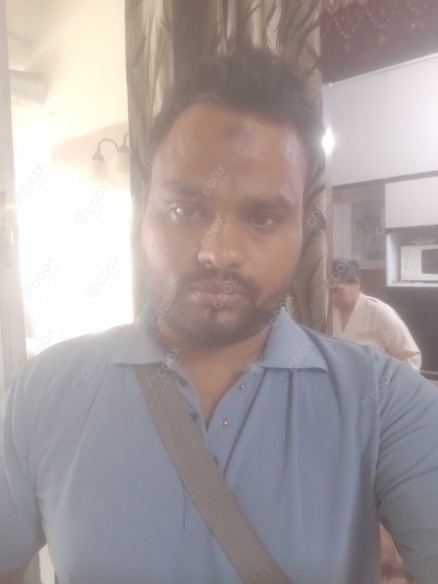 Chef from COOX at bookings. Professional cooks chefs at home