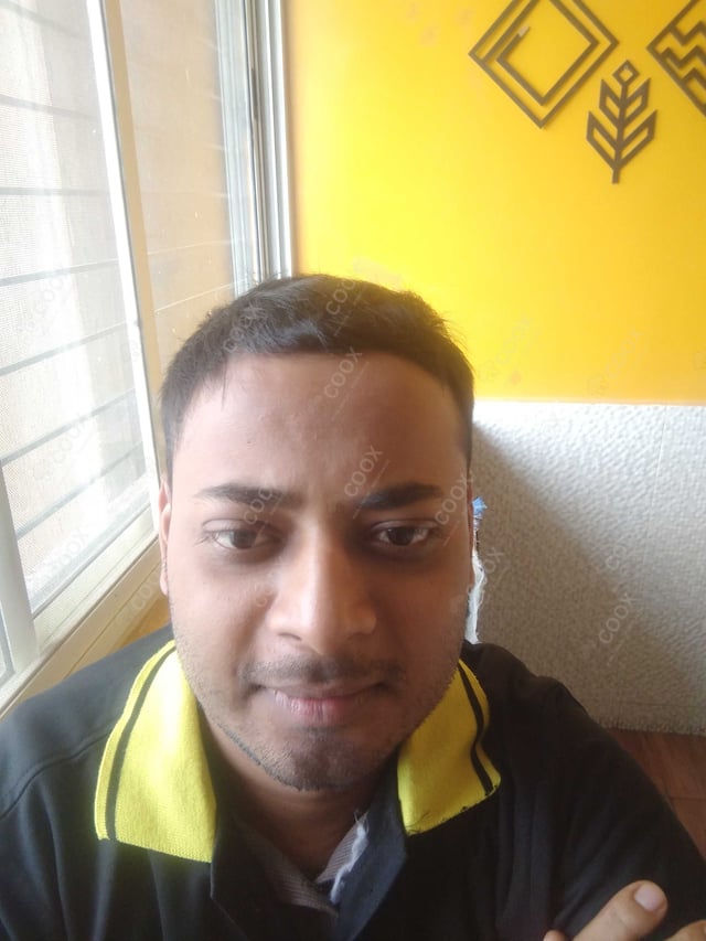 Chef from COOX at bookings. Professional cooks chefs at home