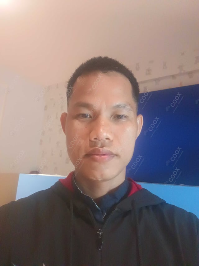 Chef from COOX at bookings. Professional cooks chefs at home