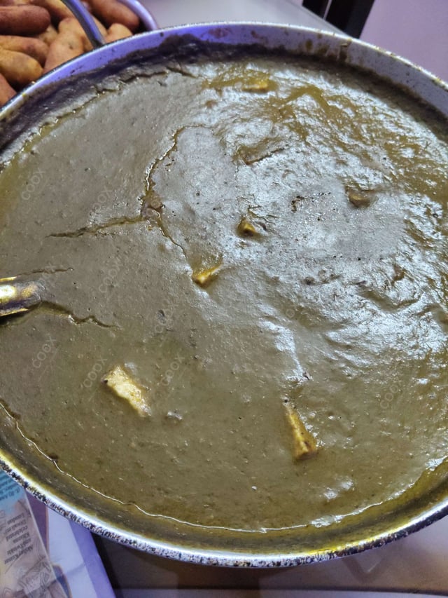 Delicious Palak Paneer prepared by COOX