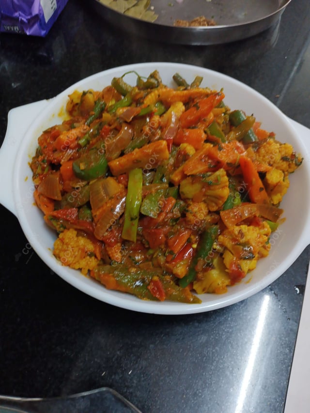 Delicious Veg Jalfrezi prepared by COOX