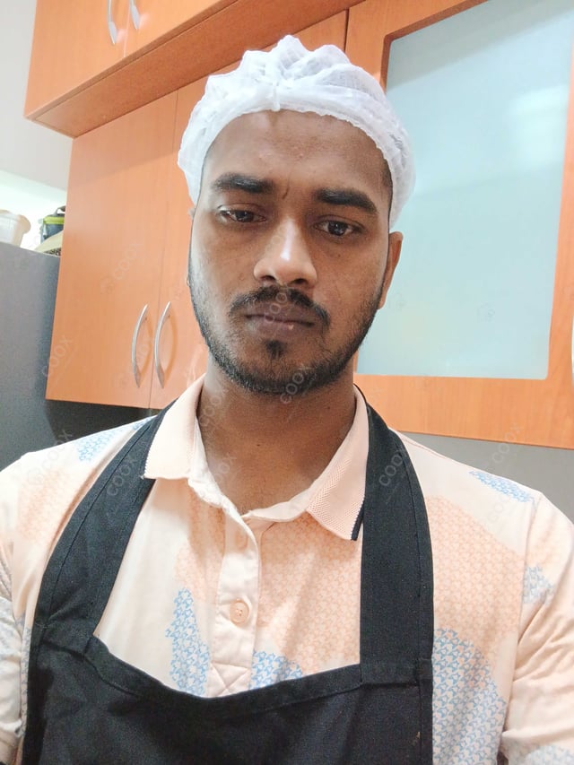 Chef from COOX at bookings. Professional cooks chefs at home