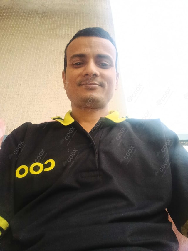 Chef from COOX at bookings. Professional cooks chefs at home