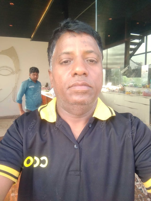 Chef from COOX at bookings. Professional cooks chefs at home