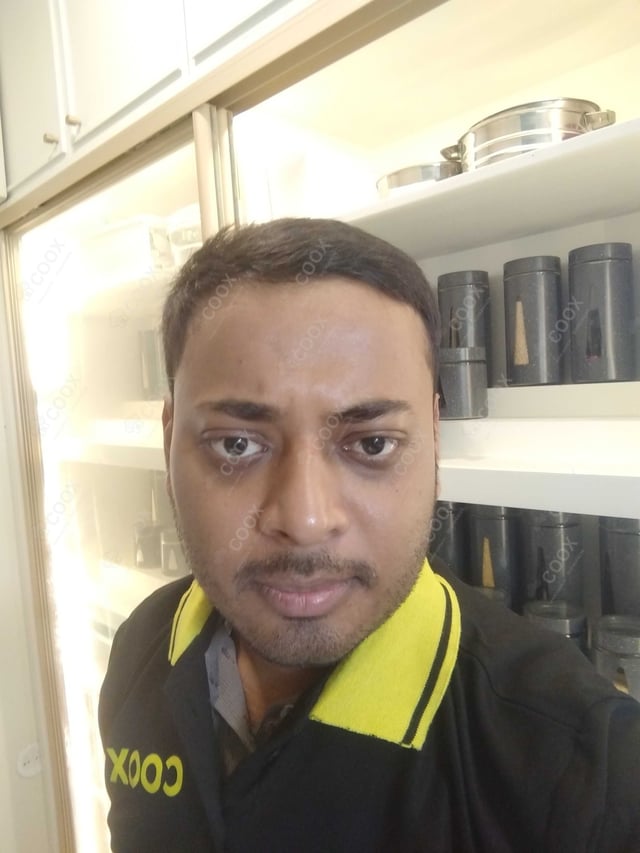 Chef from COOX at bookings. Professional cooks chefs at home