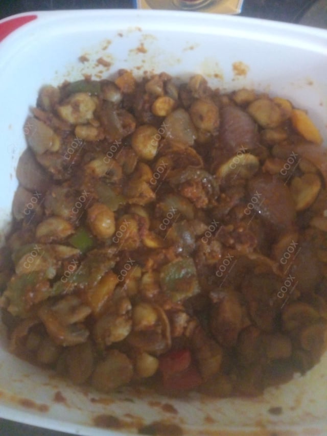 Delicious Mushroom do Pyaza prepared by COOX