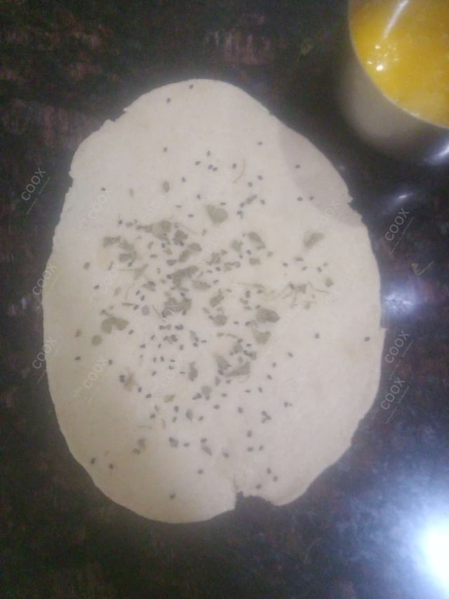 Delicious Naan (Butter / Garlic) prepared by COOX