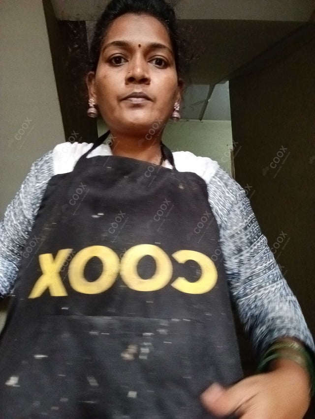 Chef from COOX at bookings. Professional cooks chefs at home