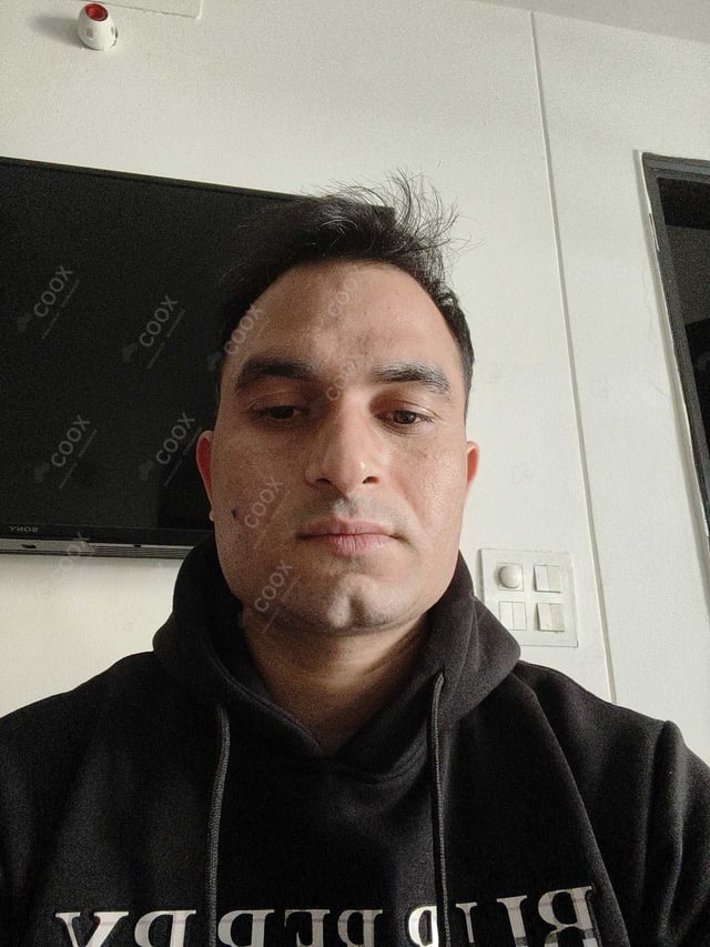 Chef from COOX at bookings. Professional cooks chefs at home