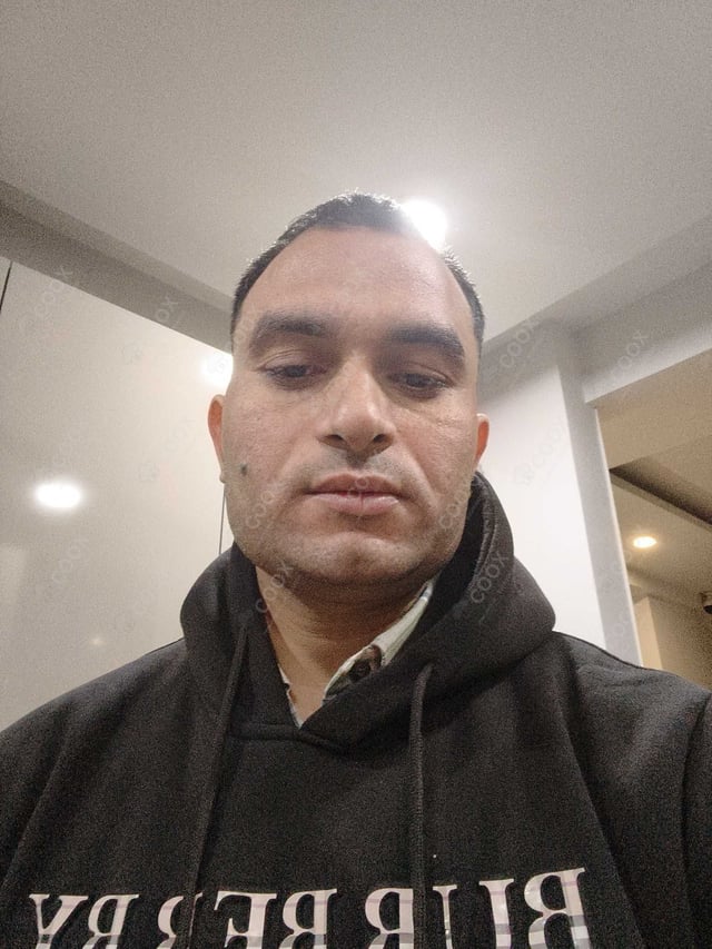 Chef from COOX at bookings. Professional cooks chefs at home