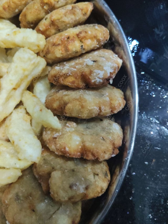 Delicious Aloo Tikki Chaat prepared by COOX