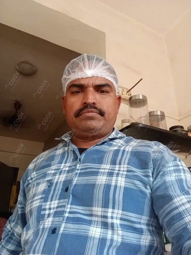 Chef from COOX at bookings. Professional cooks chefs at home