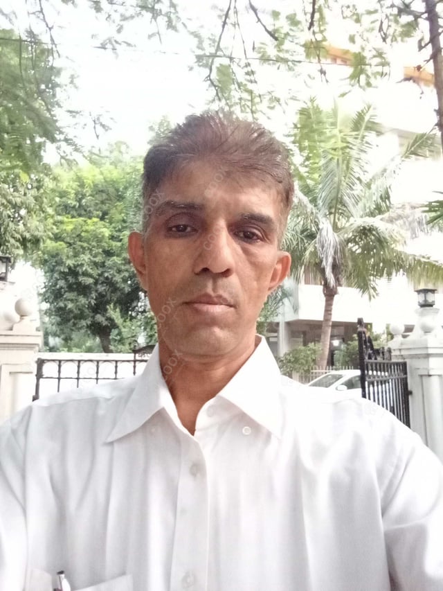 Chef from COOX at bookings. Professional cooks chefs at home