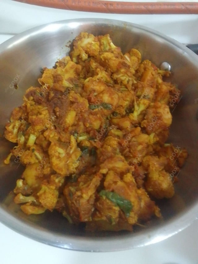 Delicious Aloo Gobhi prepared by COOX