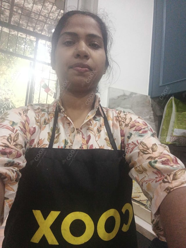 Chef from COOX at bookings. Professional cooks chefs at home