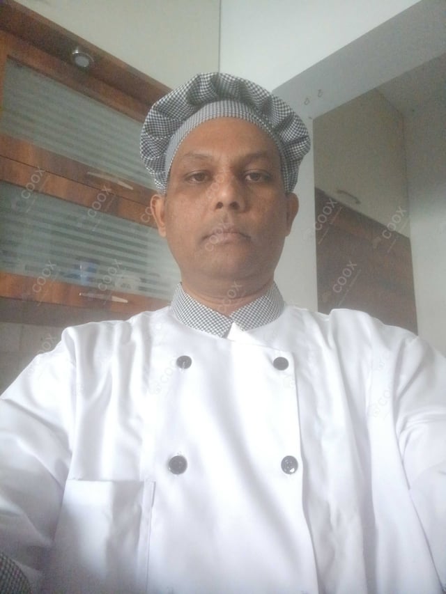 Chef from COOX at bookings. Professional cooks chefs at home