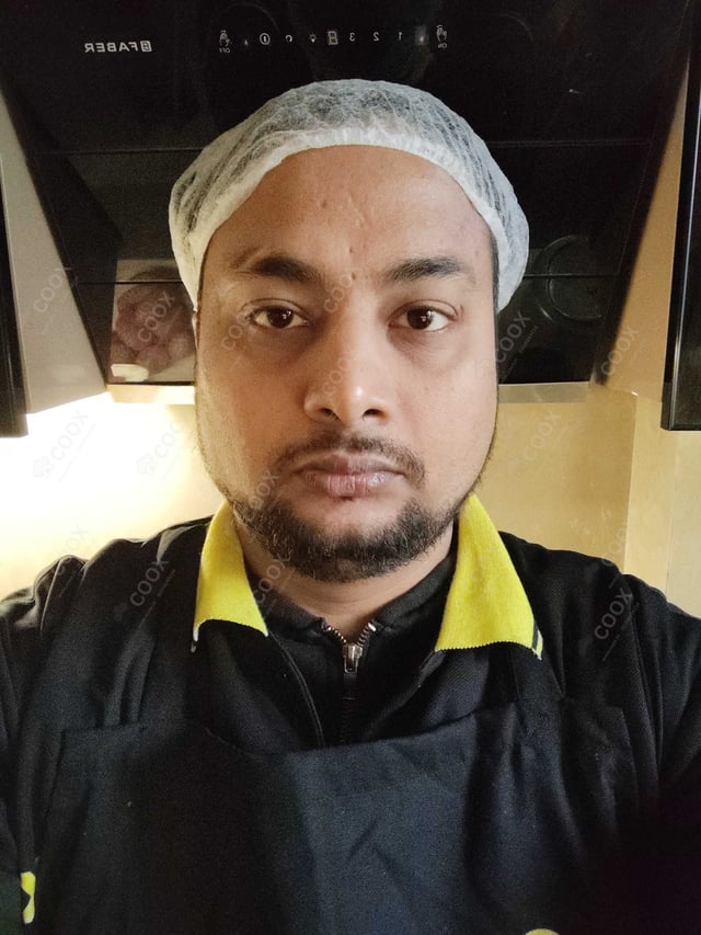 Chef from COOX at bookings. Professional cooks chefs at home