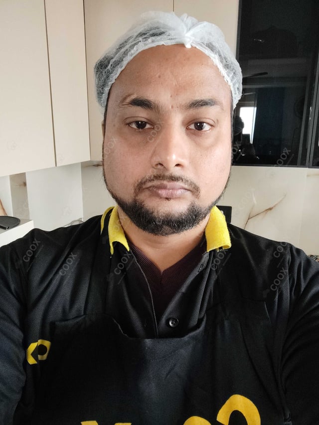 Chef from COOX at bookings. Professional cooks chefs at home