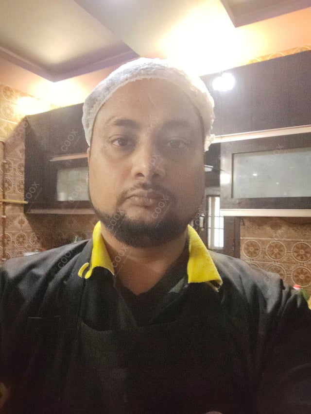 Chef from COOX at bookings. Professional cooks chefs at home