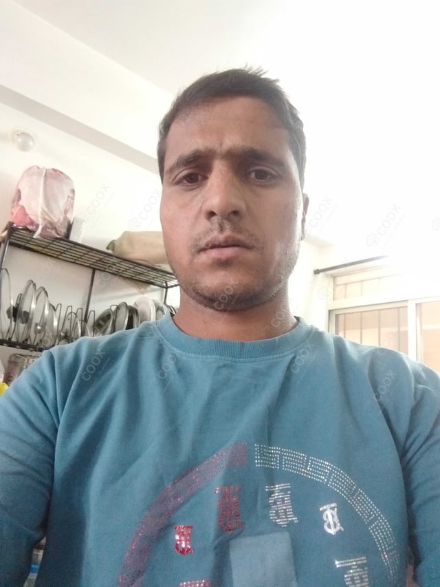 Chef from COOX at bookings. Professional cooks chefs at home