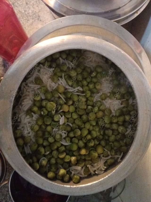 Delicious Veg Fried Rice prepared by COOX