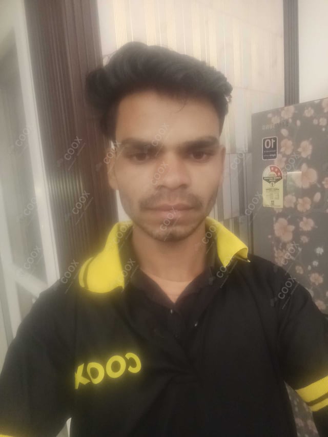 Chef from COOX at bookings. Professional cooks chefs at home